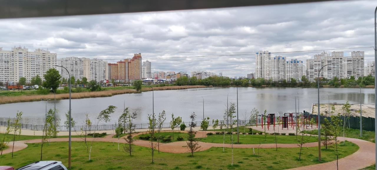 Swan Apartment *