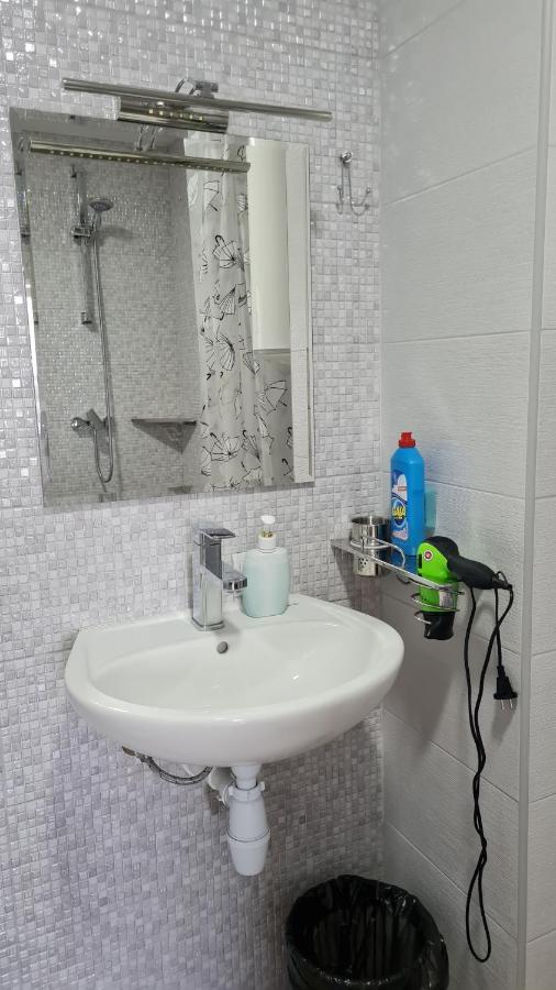 Swan Apartment